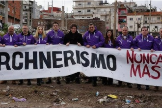 Milei desata polémica en La Matanza con campaña que equipara kirchnerismo y terrorismo de Estado