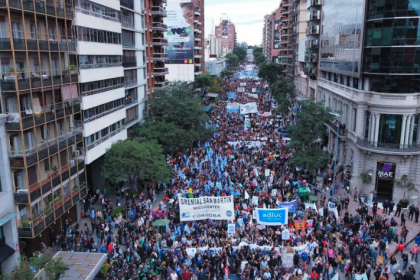 Milei desmiente rumores y critica a la oposición antes de la marcha universitaria