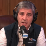 Caputo: “Vamos a vender hasta el último dólar en el techo de la banda”